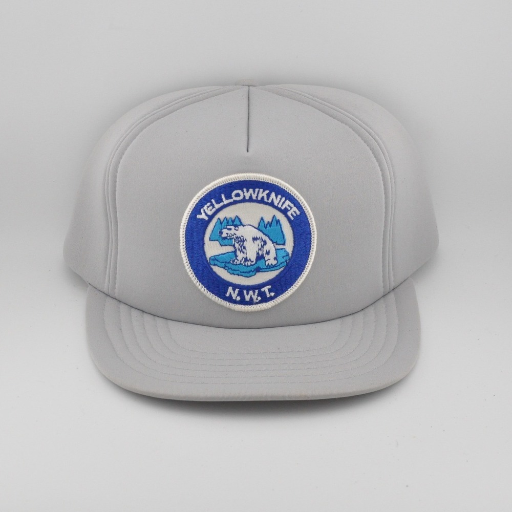 Yellowknife N.W.T. Polar Bear Snapback Trucker Hat OS Gray Excellent